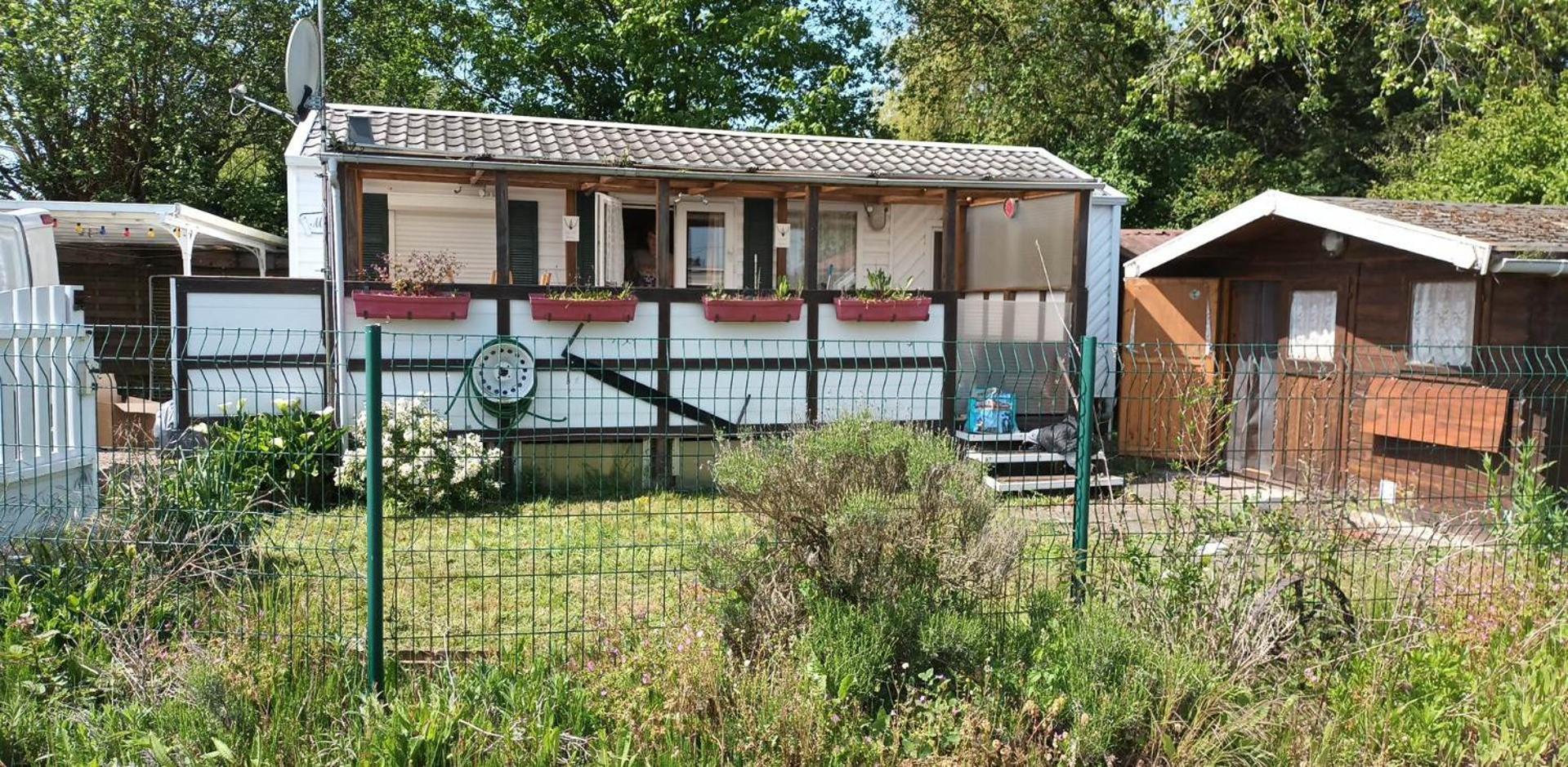 Chez Bernard Apartment Ardres Екстериор снимка